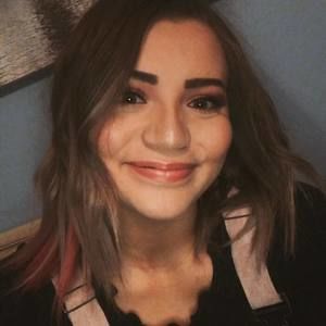 Meet your Posher, Liz